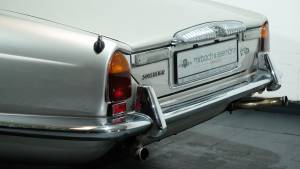 Daimler 6 Sovereign 4.2