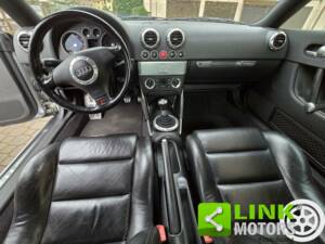 Image 5/10 of Audi TT 1.8 T quattro (2000)