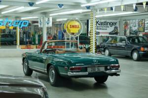 Image 8/50 de Mercedes-Benz 280 SL (1968)