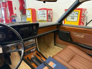 Image 10/17 de FIAT 130 Coupé (1972)