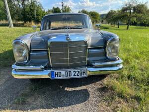 Bild 8/8 von Mercedes-Benz 220 S b (1964)