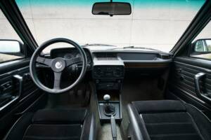 Bild 44/44 von BMW M 535i (1980)