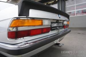 Image 24/59 of BMW 528i (1982)