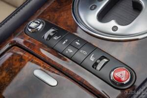 Image 52/75 of Bentley Continental GT (2004)