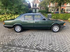 Afbeelding 4/13 van BMW 728i (1983)