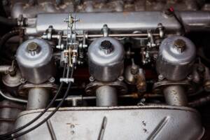 Image 43/46 of Jaguar E-Type (2+2) (1966)