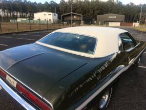 Image 7/36 of Dodge Challenger R/T (1970)