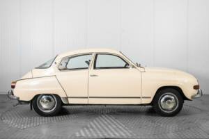 Image 10/50 de Saab 96 V4 (1971)