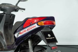 Image 18/21 de Aprilia SR 50 (1996)