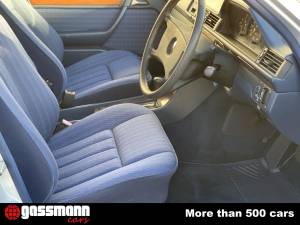 Bild 10/15 von Mercedes-Benz 260 E Lang (1990)