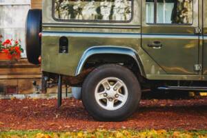 Bild 33/50 von Land Rover Defender 110 (2005)