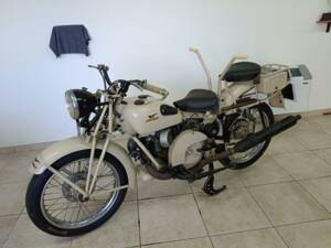 Image 5/36 of Moto Guzzi DUMMY (1976)