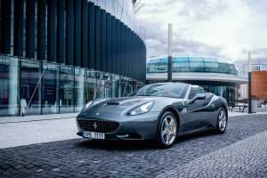 Image 1/28 of Ferrari California (2011)