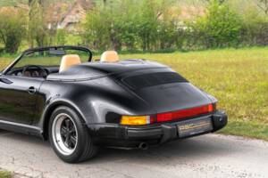 Imagen 14/32 de Porsche 911 Speedster 3.2 (1989)