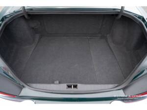 Bild 32/32 von Jaguar XJ 8 Executive (1998)