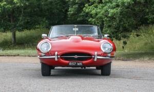 Image 6/41 de Jaguar E-Type 3.8 (1964)