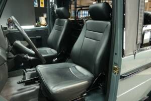 Image 14/50 of Mercedes-Benz G 230 (1993)