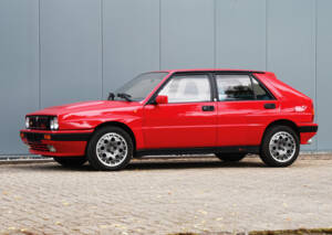 Image 14/41 of Lancia Delta HF Integrale (1989)