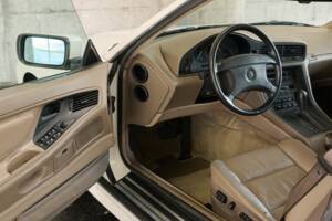 Immagine 43/50 di BMW 850i (1990)