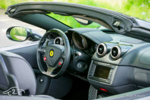 Image 54/85 of Ferrari California (2010)