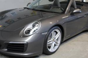Image 3/13 of Porsche 911 Carrera (2016)