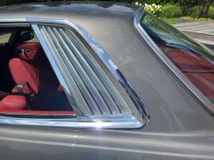 Image 13/43 de Mercedes-Benz 350 SLC (1974)