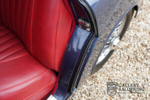 Image 18/50 of Jaguar Mk II 3.4 (1966)