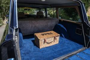 Bild 43/44 von Jeep Grand Wagoneer (1988)