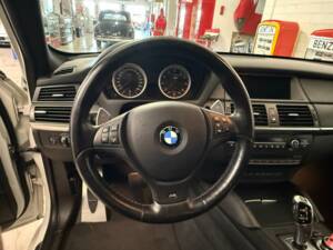 Image 8/20 of BMW X6 M (2010)