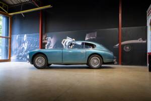 Image 2/82 of Aston Martin DB 2/4 Mk I (1953)