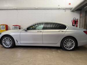 Bild 1/23 von BMW 730d (2016)
