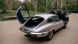 Bild 64/81 von Jaguar E-Type V12 (2+2) (1971)