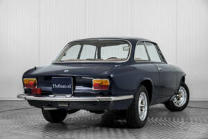 Bild 46/50 von Alfa Romeo Giulia GT 1300 Junior (1976)
