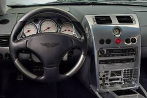 Bild 25/29 von Aston Martin V12 Vanquish (2001)