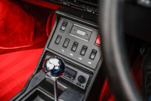 Image 31/42 of Ferrari Mondial T (1990)