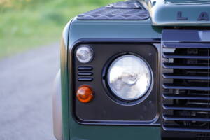 Bild 8/73 von Land Rover Defender 90 (2008)