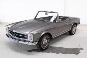 Image 34/35 de Mercedes-Benz 230 SL (1966)