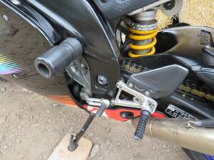 Image 24/41 of Aprilia DUMMY (2003)