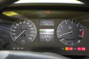 Image 24/36 of BMW 635 CSi (1984)