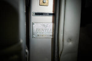 Bild 57/77 von Bentley Azure (2001)