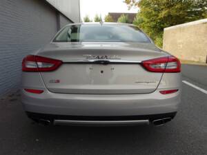 Image 8/98 of Maserati Quattroporte GTS (2015)