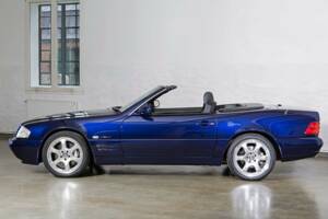 Image 17/36 de Mercedes-Benz SL 320 "Final Edition" (2000)