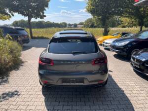 Bild 8/21 von Porsche Macan (2018)