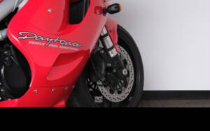 Image 2/66 of Triumph Daytona T595 (1998)