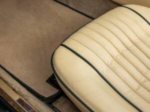 Bild 35/92 von Aston Martin V8 Volante X-Pack (1989)