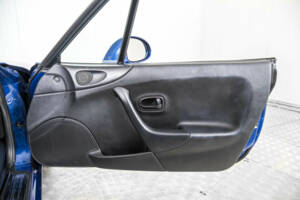 Bild 32/45 von Mazda MX-5 1.8 (1999)