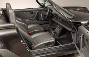 Image 15/23 of Porsche 911 Carrera 3.2 (WTL) (1989)