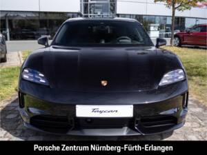 Image 8/36 of Porsche Taycan 4S Sport Turismo (2026)