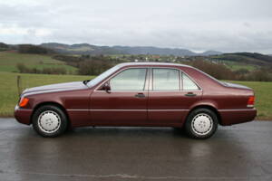 Immagine 38/69 di Mercedes-Benz 500 SE (1992)