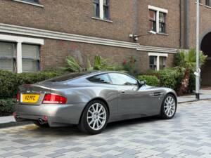 Image 9/49 of Aston Martin V12 Vanquish S (2005)